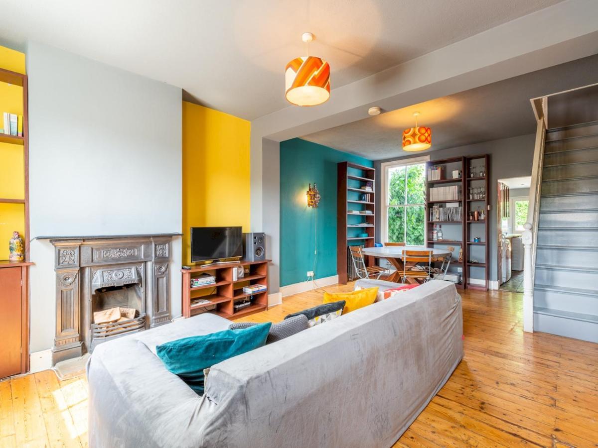 Ferienhaus Pass The Keys Trendy Hackney House *